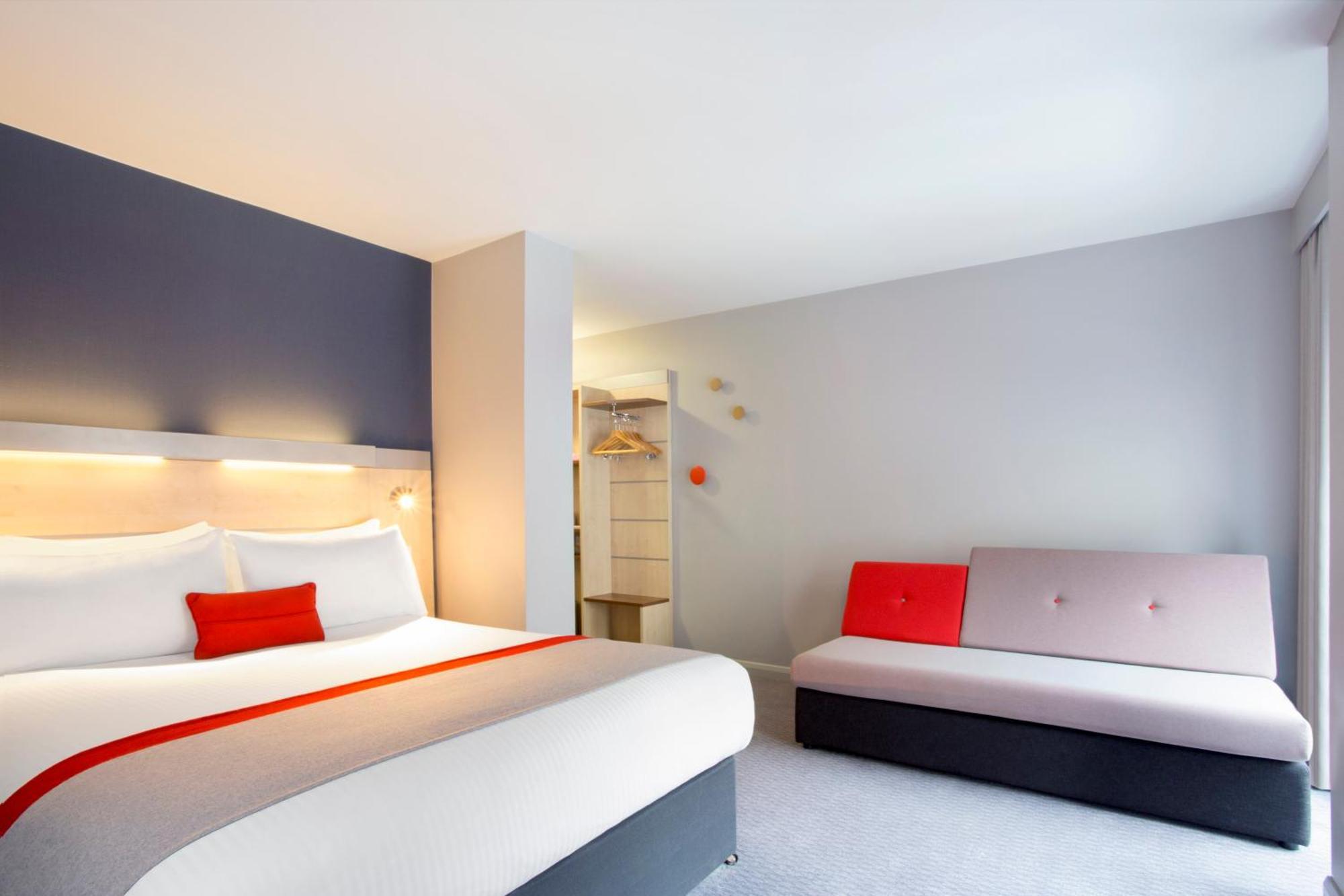 Chambre Double Standard avec Canapé-Lit Simple et Petit-Déjeuner Chaud Gratuit